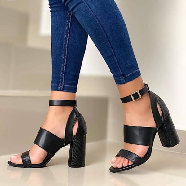 Julia negra Julia Negra