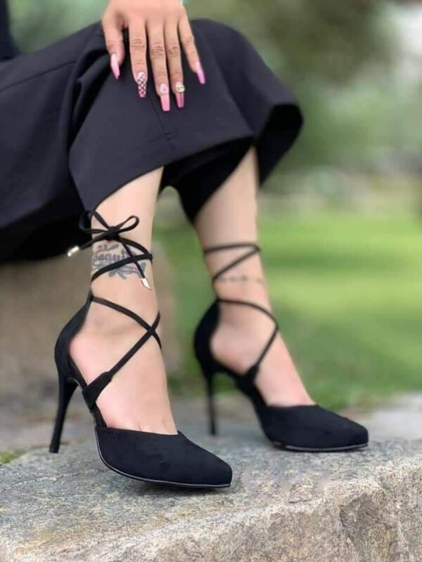 WhatsApp Image 2021-11-15 at 3.46.29 PM Bailarina negro