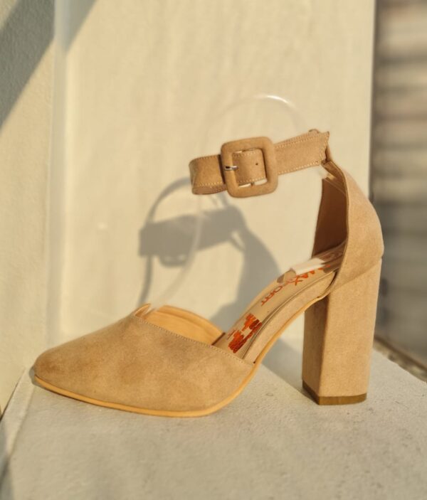 WhatsApp Image 2021-11-15 at 5.06.31 PM Any beige