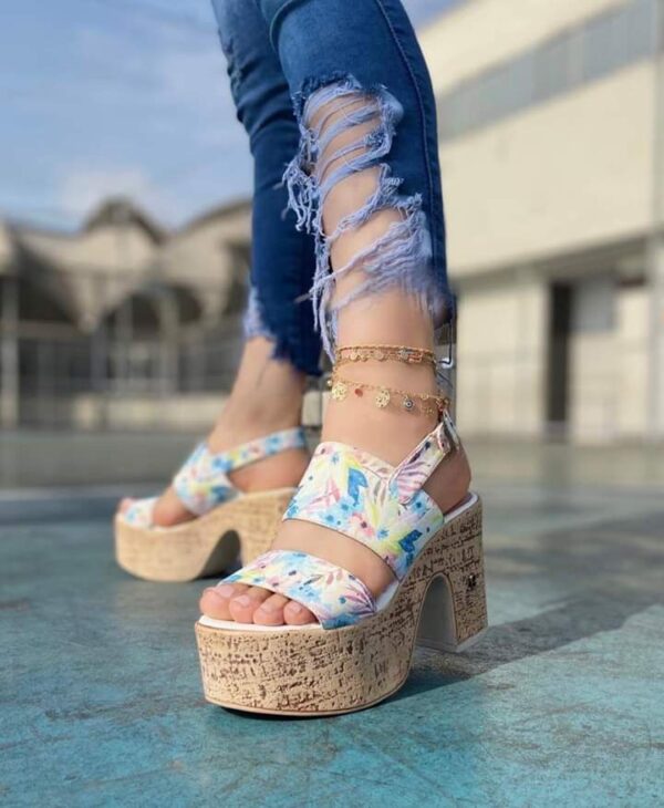 WhatsApp Image 2021-11-16 at 2.42.25 PM Corcho floreado