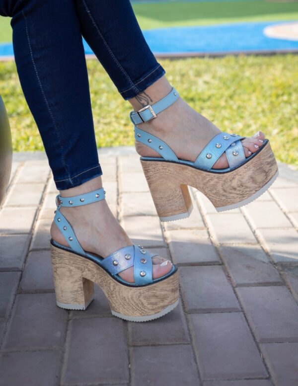 WhatsApp Image 2022-12-09 at 18.51.05 (2) Plataforma azul